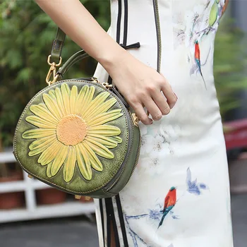 

Genuine Leather Women Handbags 2020 New First Layer Cowhide Female Shoulder Messenger Bag Retro Small round Diagonal Bags