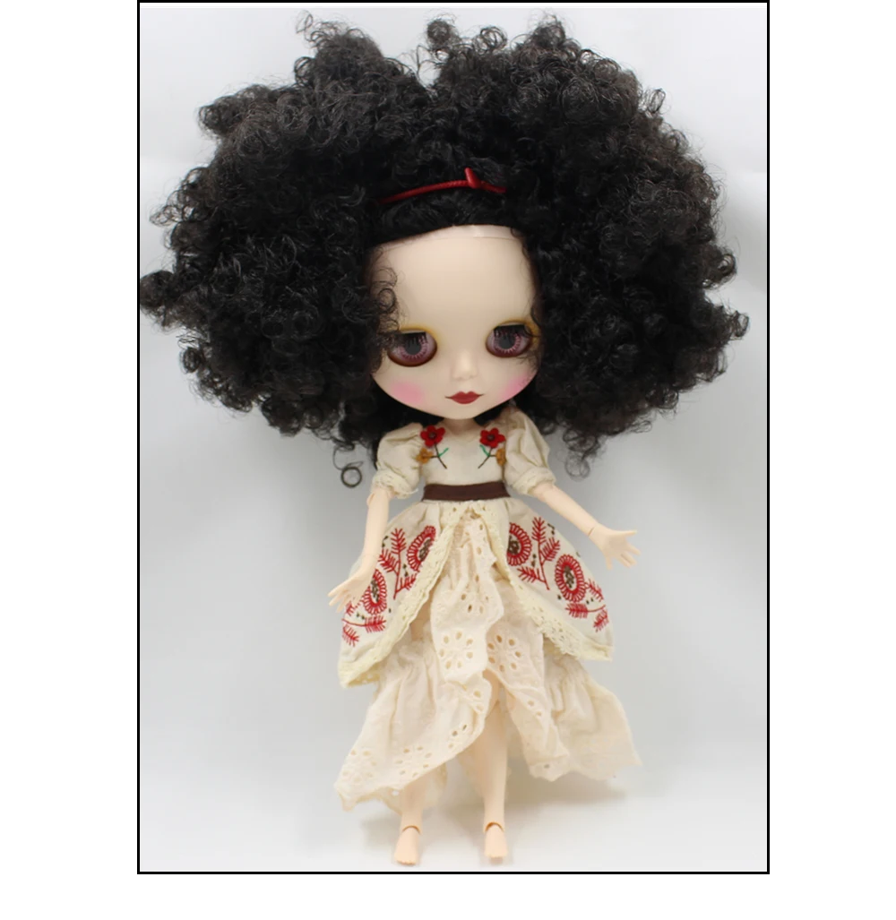 Neo Blythe Doll with Black Hair, White Skin, Matte Cute Face & Custom Jointed Body 2