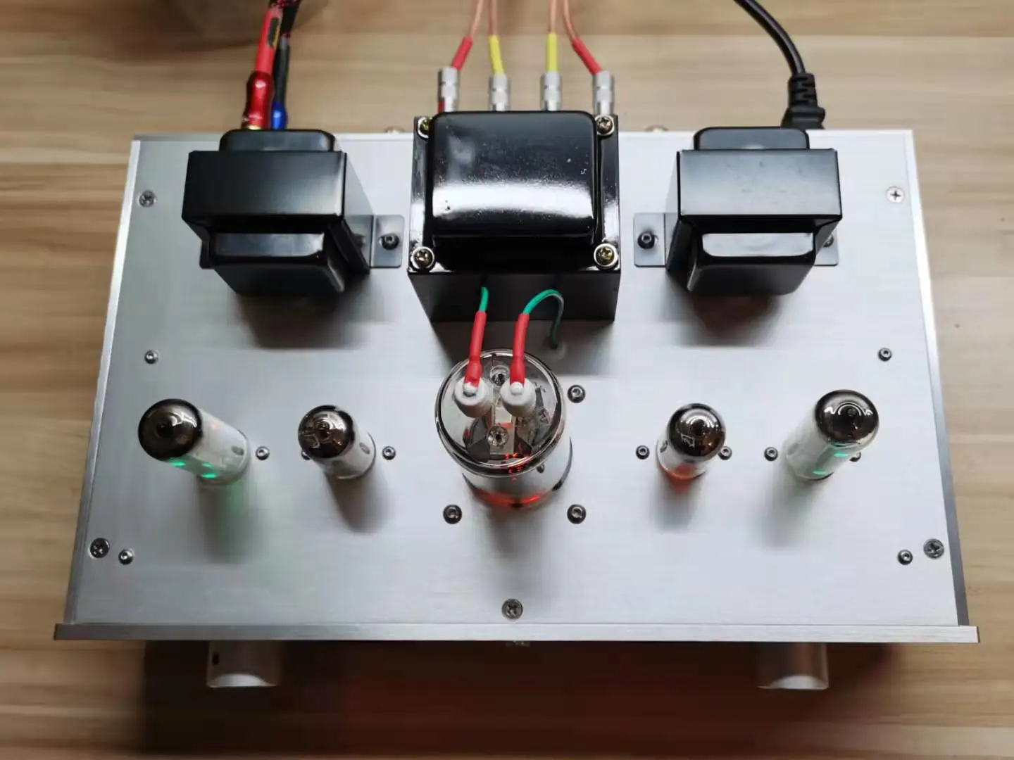 Tabung Amplifier VU Meter 6E2 + FU32 