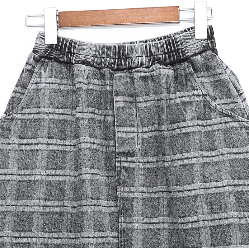 [EAM] High Elastic Waist Black Denim Plaid Harem Trousers New Loose Fit Pants Women Fashion Tide Spring Autumn 2020 1DA090