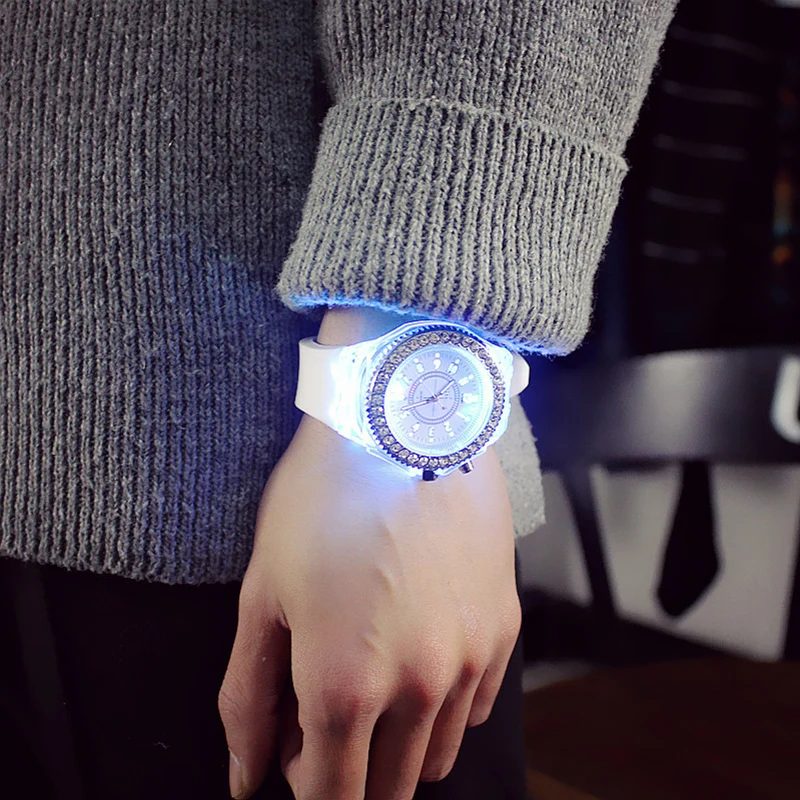 WOMEN WATCH  (10)