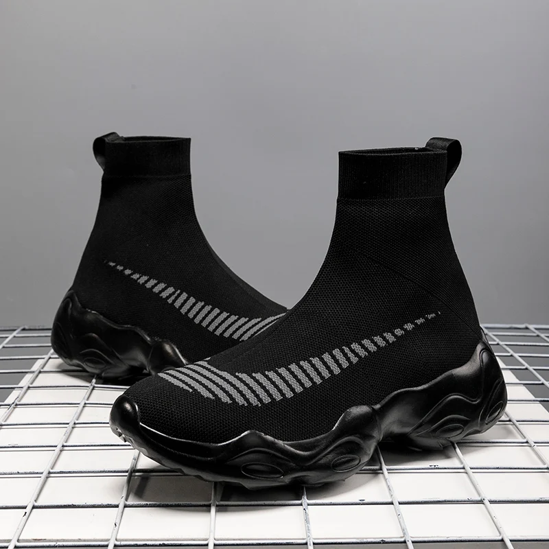 

High top Flying Knit Sock Shoes Men Sports Running Shoes Man Jogging Sneakers Women Tennis T stage Catwalk Couple Fitness Shoes