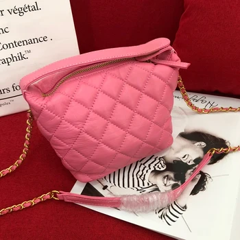 

Luxury designer fashion simple bucket bag female designer high quality leather chain wrist bag shoulder bag