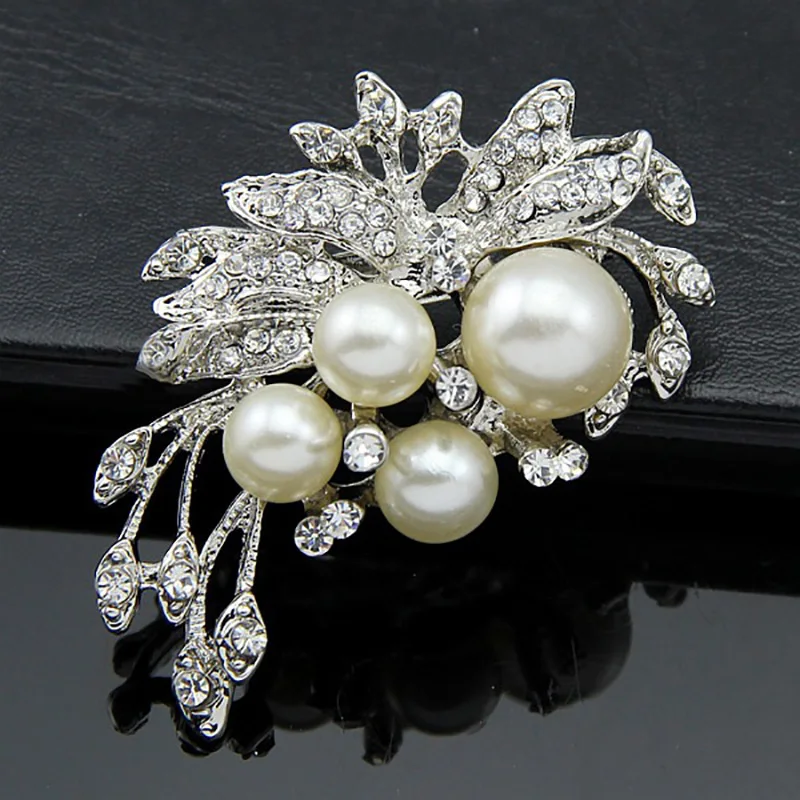 

Crystal Rhinestones Diamante Imitation Pearl Brooch Pins for Women Romantic Wedding Bridesmaid Bouquet DIY Bejeweled AD079