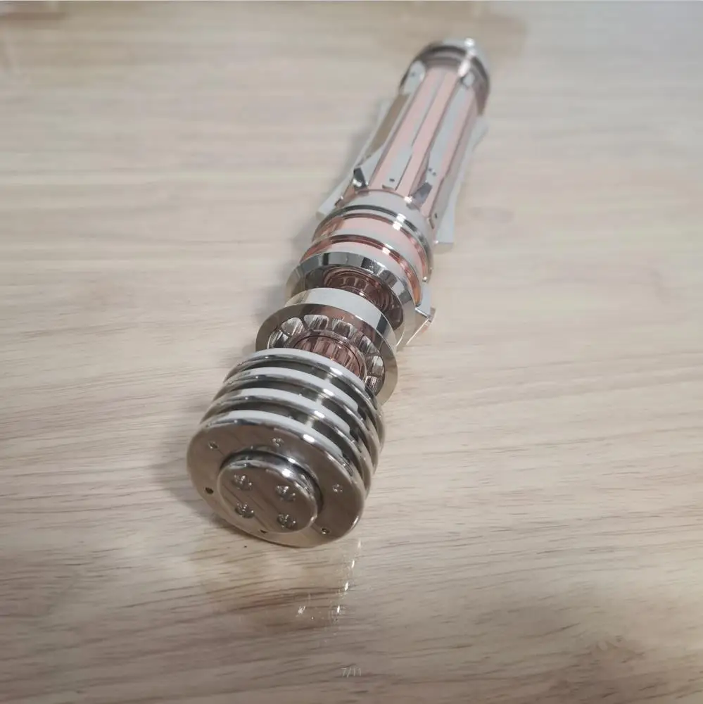 Skywalker Leia Neopixel Lightsaber Proff2.2 Soundboard Installed Soundfonts Smooth Swing Handle And Pixel Blade Has Been USed | Игрушки и