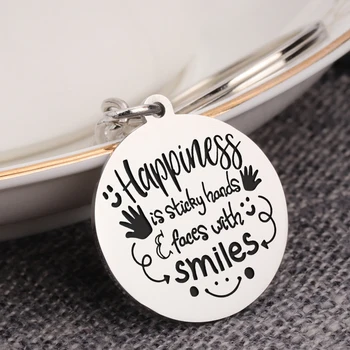 

Dangle Round Tag Keychain Bag Charm Happiness Smile Keychains Chain Key Holder Jewelry Metal Car Key Tag Friends Family Gifts