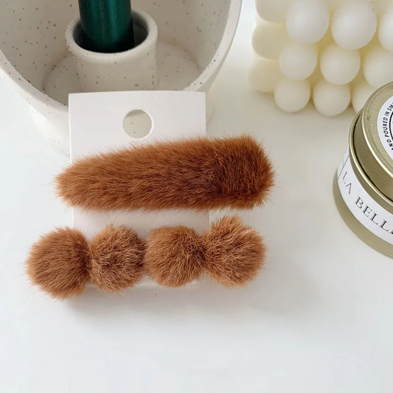 Корея Зима Новые женские аксессуары для волос меховой шар-помпон капли воды заколки для волос наборы шпилек для волос девочек grips заколки для волос - Цвет: brown color
