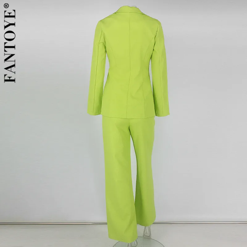 11777409747_1414274253