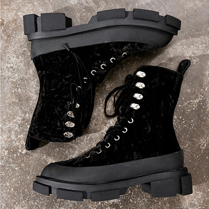 Женские ботильоны черного цвета в стиле панк; ботинки для верховой езды на толстой резиновой подошве; осенние ботинки на платформе со шнуровкой; botas Mujer; резиновая обувь