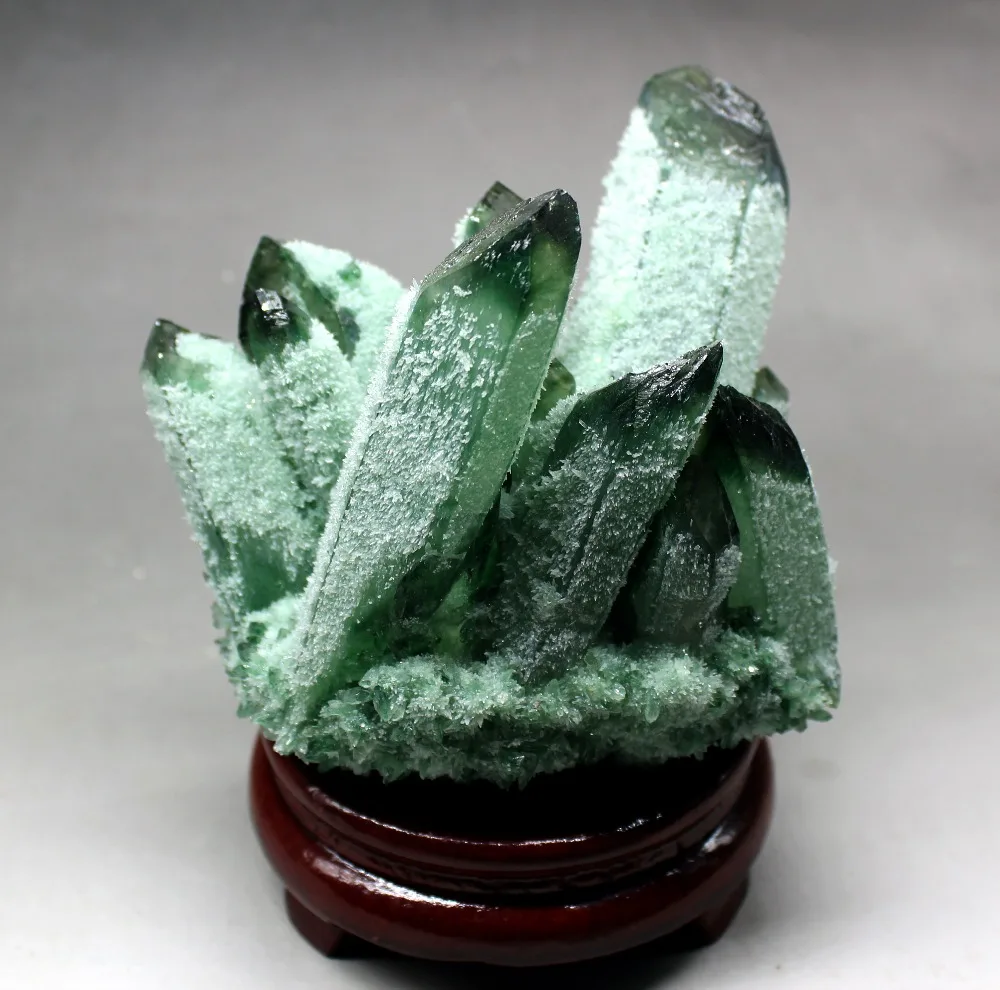 659 г натуральный зеленый Ghost Phantom Quartz кристалл кластера кристаллы и камни лечебные образцы деревянная основа