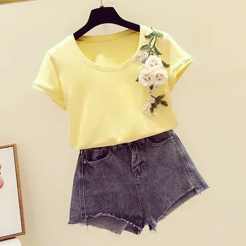 

Floral Tshirt for Women 2020 Summer Wear New Handmade Embroidered Stereo Flower Crew Neck Short Sleeve Yellow T-shirt Girls Lady
