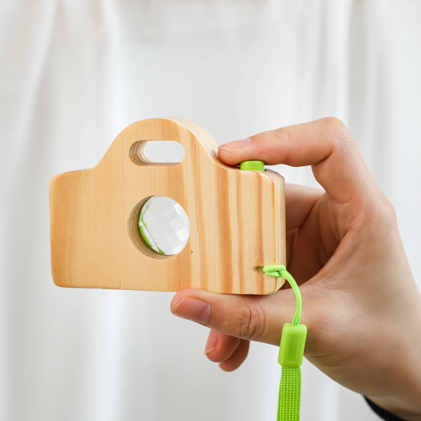 Cute Baby Toys Mini Hanging Wooden Camera Photography Toys for Kids Montessori Toy Gift Children Gift Room Decor DIY Presents