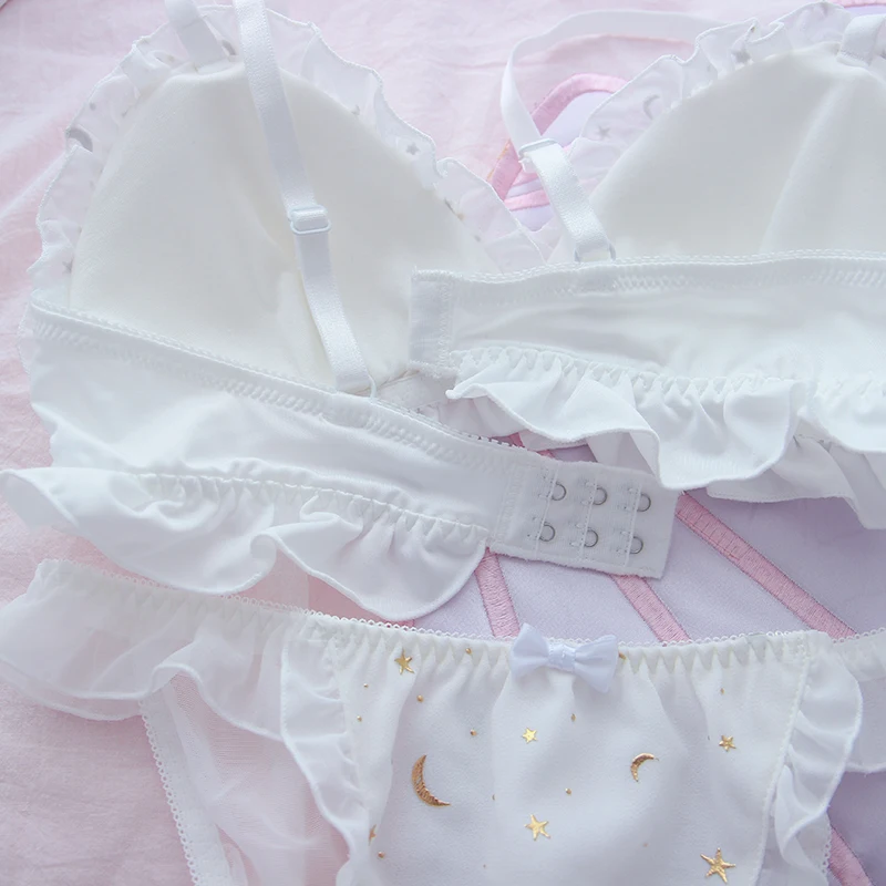 free Sweet girl Japanese student Bra set Triangle cup without steel ring Small chest Lean underwear star moon beautiful
