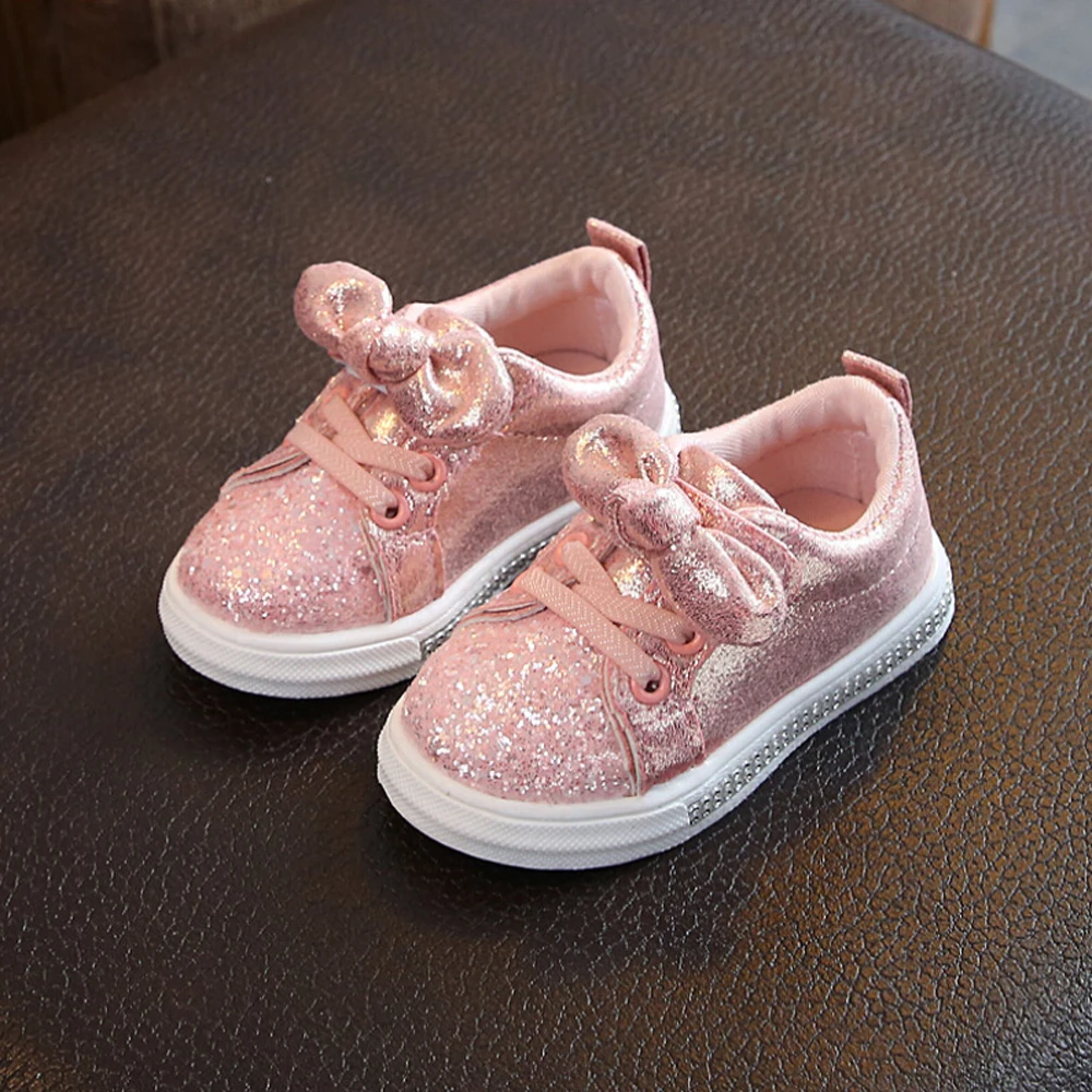 Милая повседневная обувь для девочек; кроссовки для маленьких девочек с бантом и блестками; трендовая Повседневная обувь; детская Нескользящая розовая модельная обувь