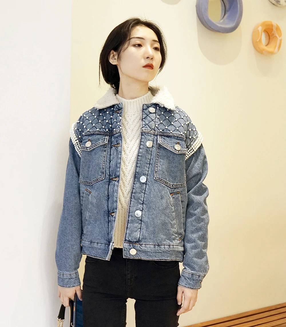 

Women Denim Jacket Lamb Fur Turn down Collar Female Short Coat Ladies Autumn Winter Outwear With Pockets and Pearl Decoration