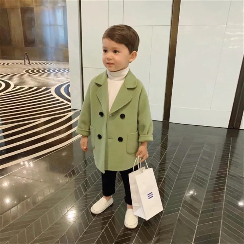 12200624136_1897422080