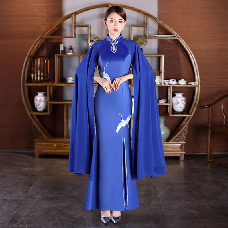 

Chinese Traditional Cheongsam women Flying Sleeve Embroidered Long Cheongsam Walk show Costume Qipao Dress Vestido Plus Size 5XL