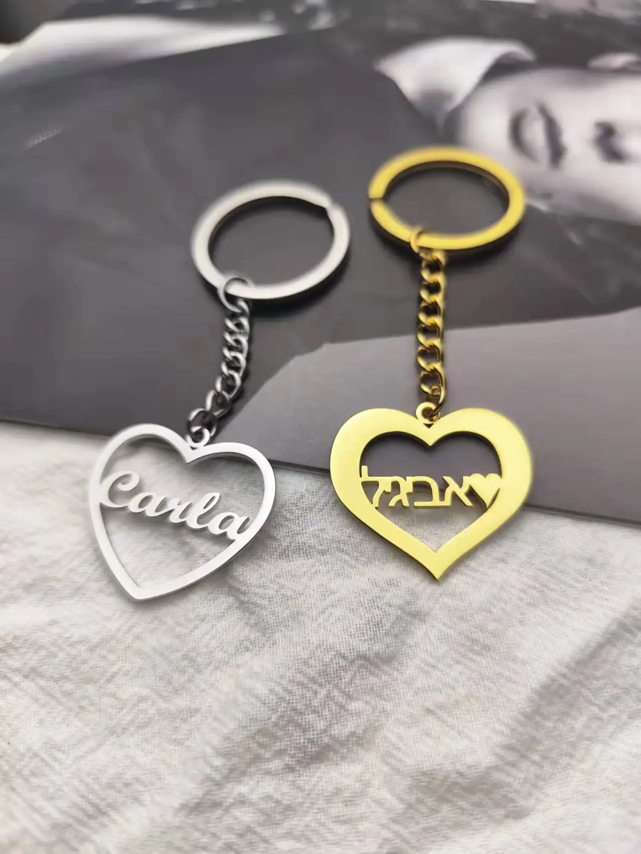 Customized Personalized Name Pendant Keychain Custom lovers' Name Text Key chain Stainless Steel llavero for Women Men Keyring