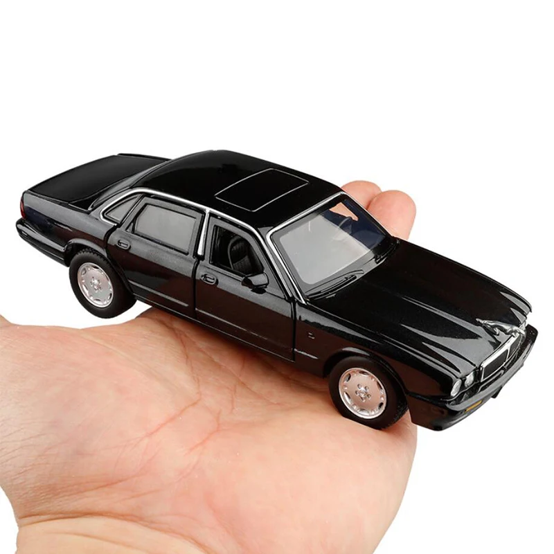 Модель спортивного автомобиля XJ6 1:32 4 цвета|Наземный транспорт| |