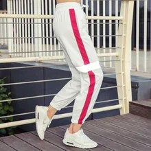 Новые свободные женские брюки большого размера для фитнеса и йоги, быстросохнущие дышащие спортивные штаны со светоотражающими полосками