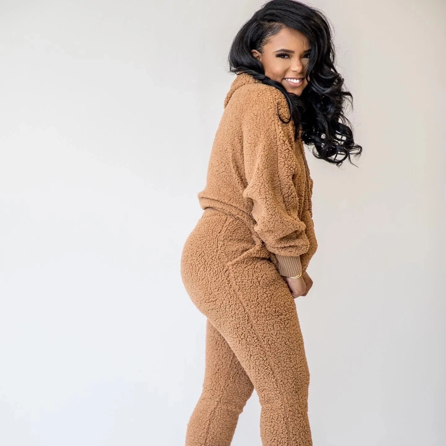 

2020 women's new plush lamb hair fashion comfortable sweater two-piece suit