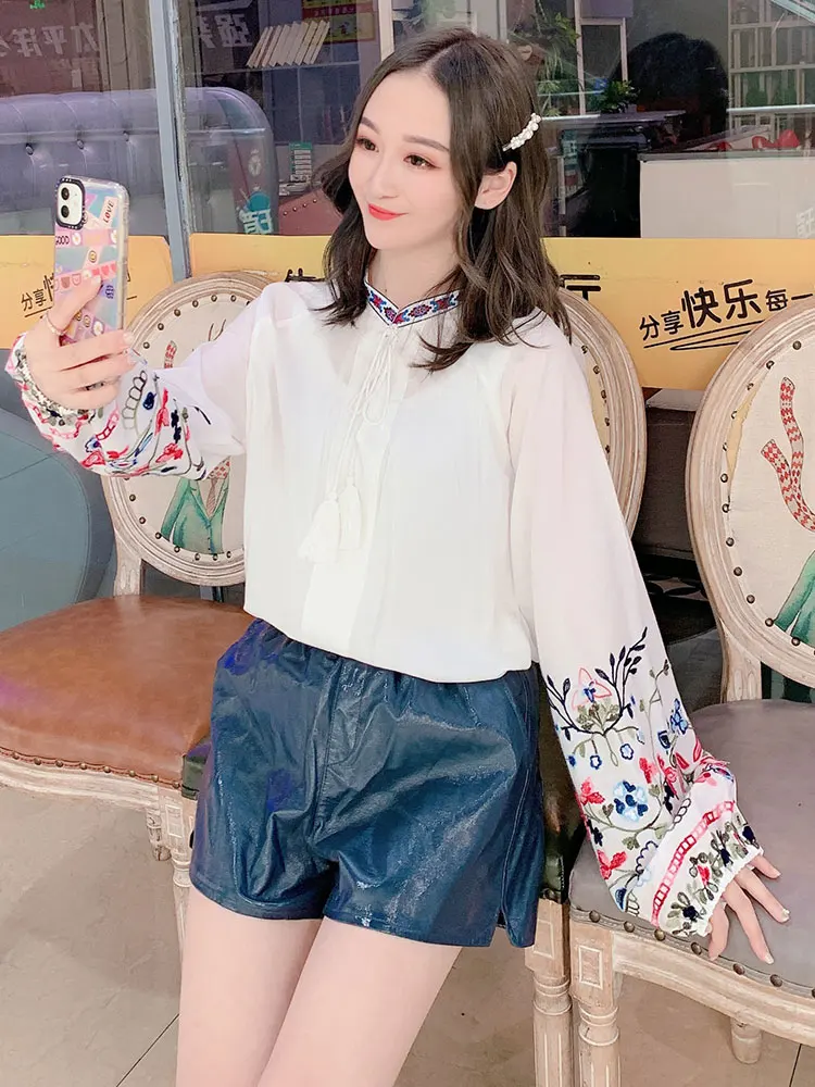 

2020 Long Blouses for Women's Spring and Autumn Long Sleeve Embroidered Sexy Long Sleeve Top Top Lace Fashion Clothing Printing