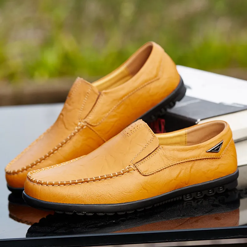 

2020 Fashion Men Casual Shoes Genuine Leather Waterproof Mens Loafers Breathable Luxury Black Shoes Comfortable Large Size