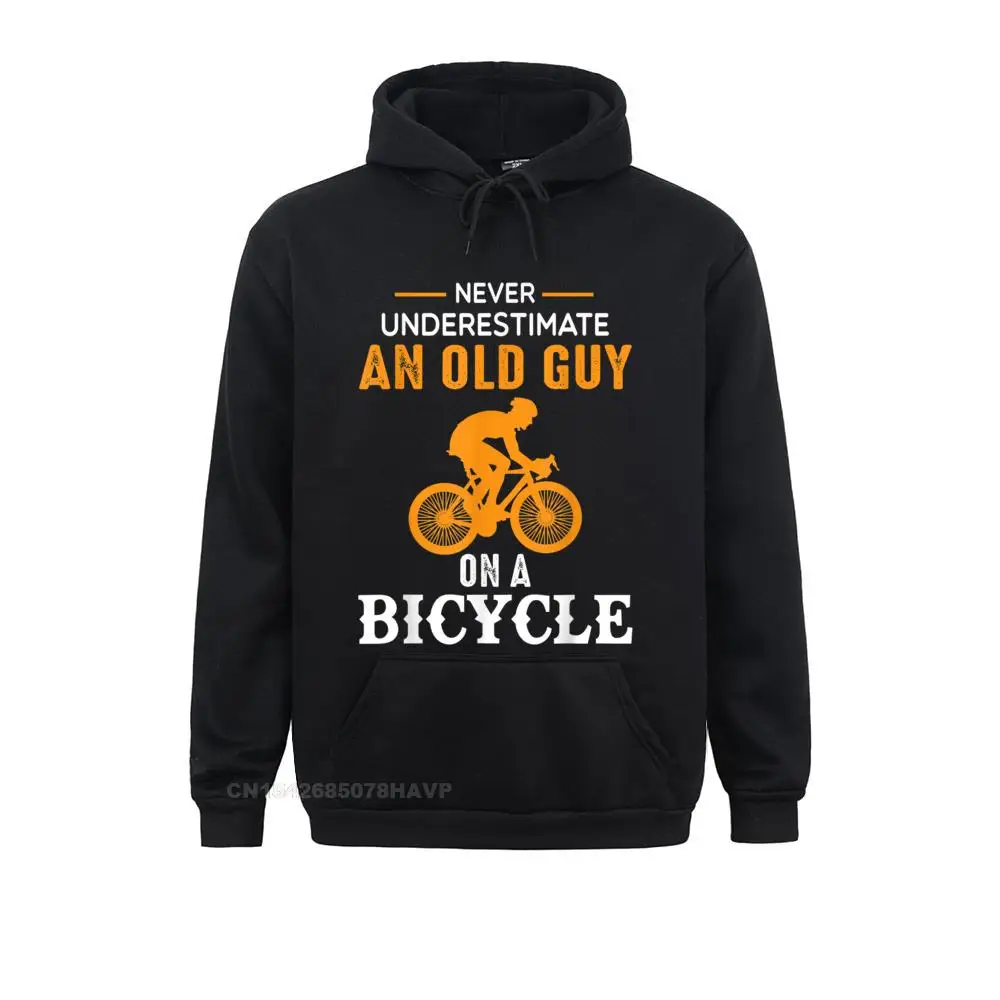 Simple Style Never Underestimate An Old Guy On A Bicycle - Funny Cycling T-Shirt__531 Men's Sweatshirts Cheap April FOOL DAY Long Sleeve Hoodies  Hoods Never Underestimate An Old Guy On A Bicycle - Funny Cycling T-Shirt__531black