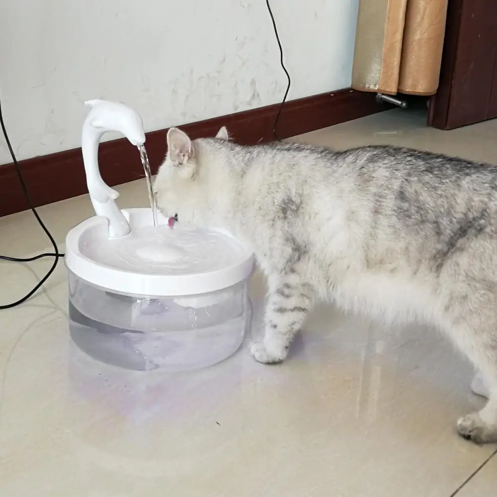 

Pet Cat Water Dispenser LED Light Automatic Drinking Fountain for Cats Dogs 2020 HOT!