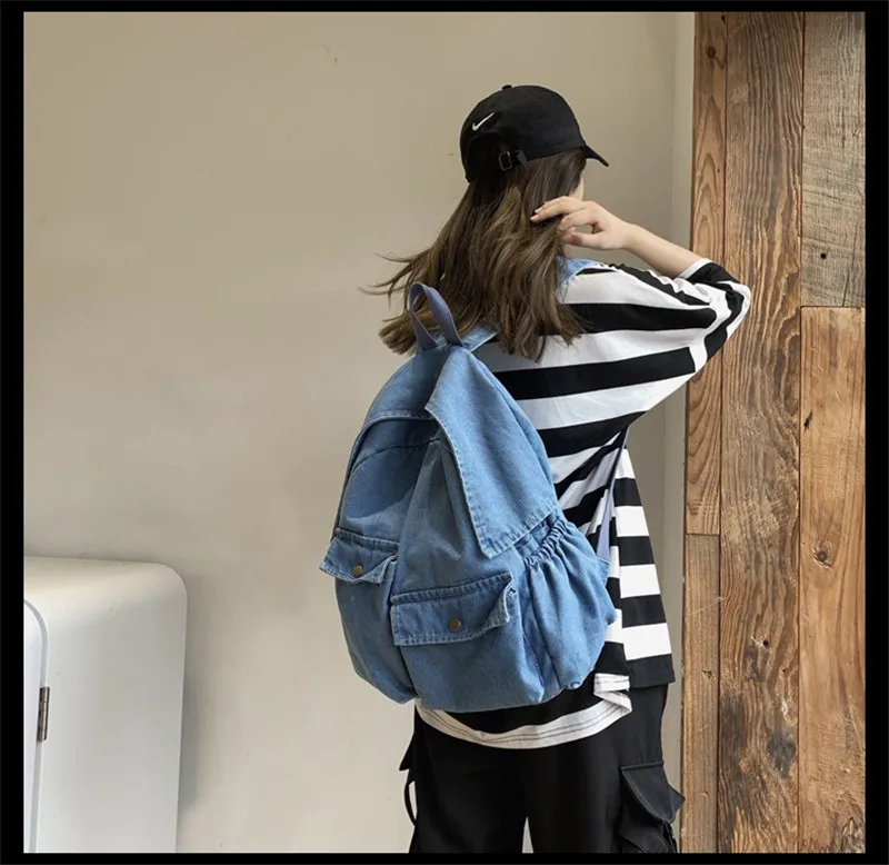 15752744884_1998858109