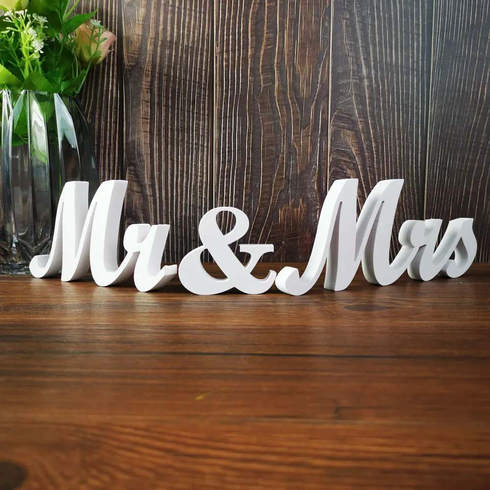 Mr & Mrs Buchstaben Hochzeit aus Holz stehend Dekoration 