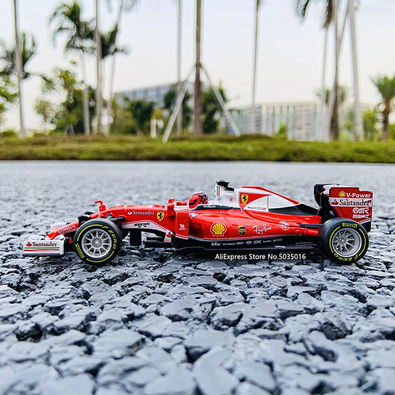 voiture Ferrari SF16 n ° 7 F1 1:32, avec boîte d'affichage en acrylique,  modèle en alliage moulé, jouet cadeau de collection