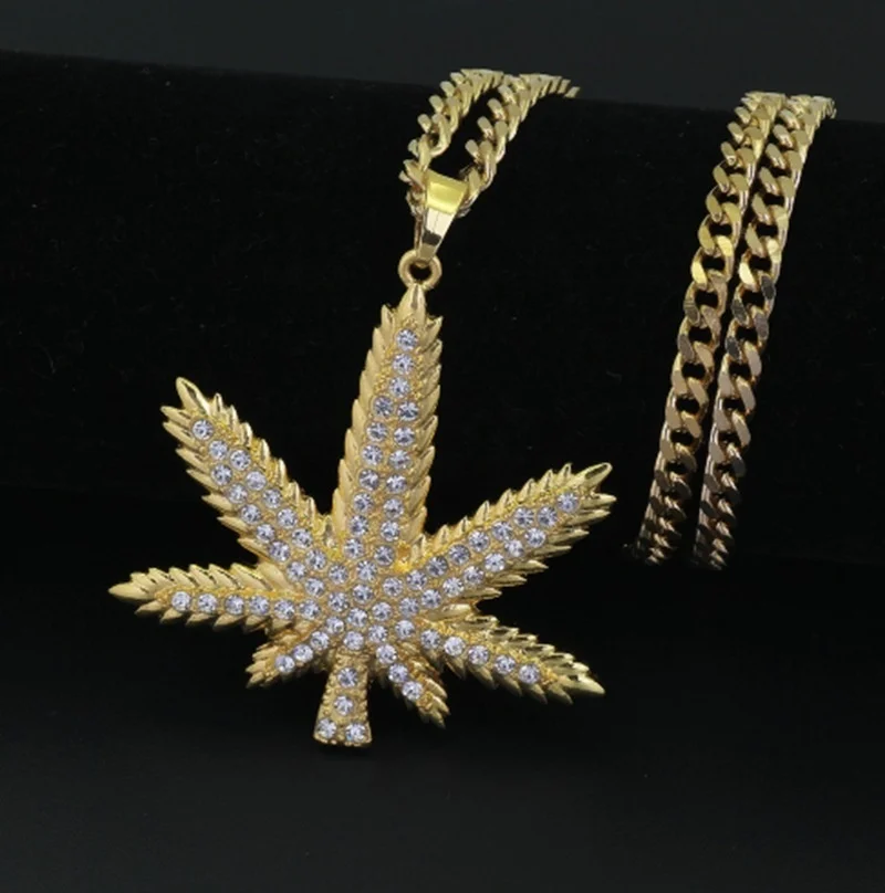 

New fashion Leaf Pendant women's necklace fashion hip hop Cuba chain men's bicycle jewelry
