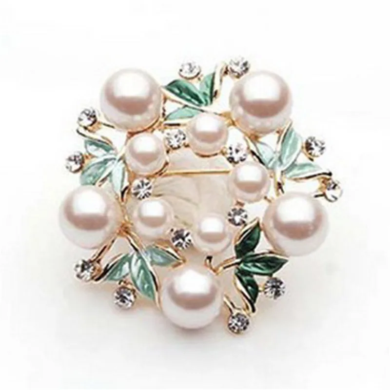 Gold brooch