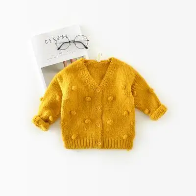 Yellow Вязаный свитер-кардиган для маленьких девочек; свитер с пуговицами и помпонами для младенцев; открытый кардиган для маленьких девочек; Верхняя одежда на весну и осень - Цвет: Yellow