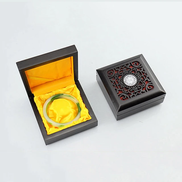 Wholesale Linen Yellow Jewelry Storage Organizer Tray Pendant Ring Display  Storage for Drawer - China Jewelry Display and Jewelry Organizer price