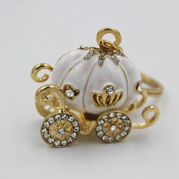 

2020 Full Crystal pumpkin Car Keychain Keyrings Women's Bags Decoration Rhinestone Keychains Jewelry