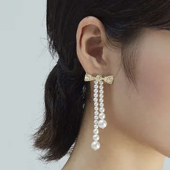 

Autumn Winter Pearl Bow Tassel Earring European Minimalist Style Long Ear Stud Wholesale boucle doreille femme 2020 orecchini