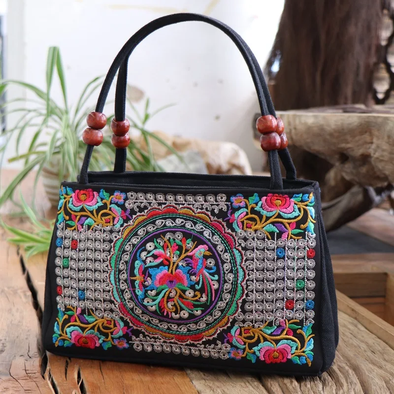 New Fashion Embroidery Women Small handbags National Floral Embroidered Lady Top-handle bags Single-layer Beading Falp Carrier