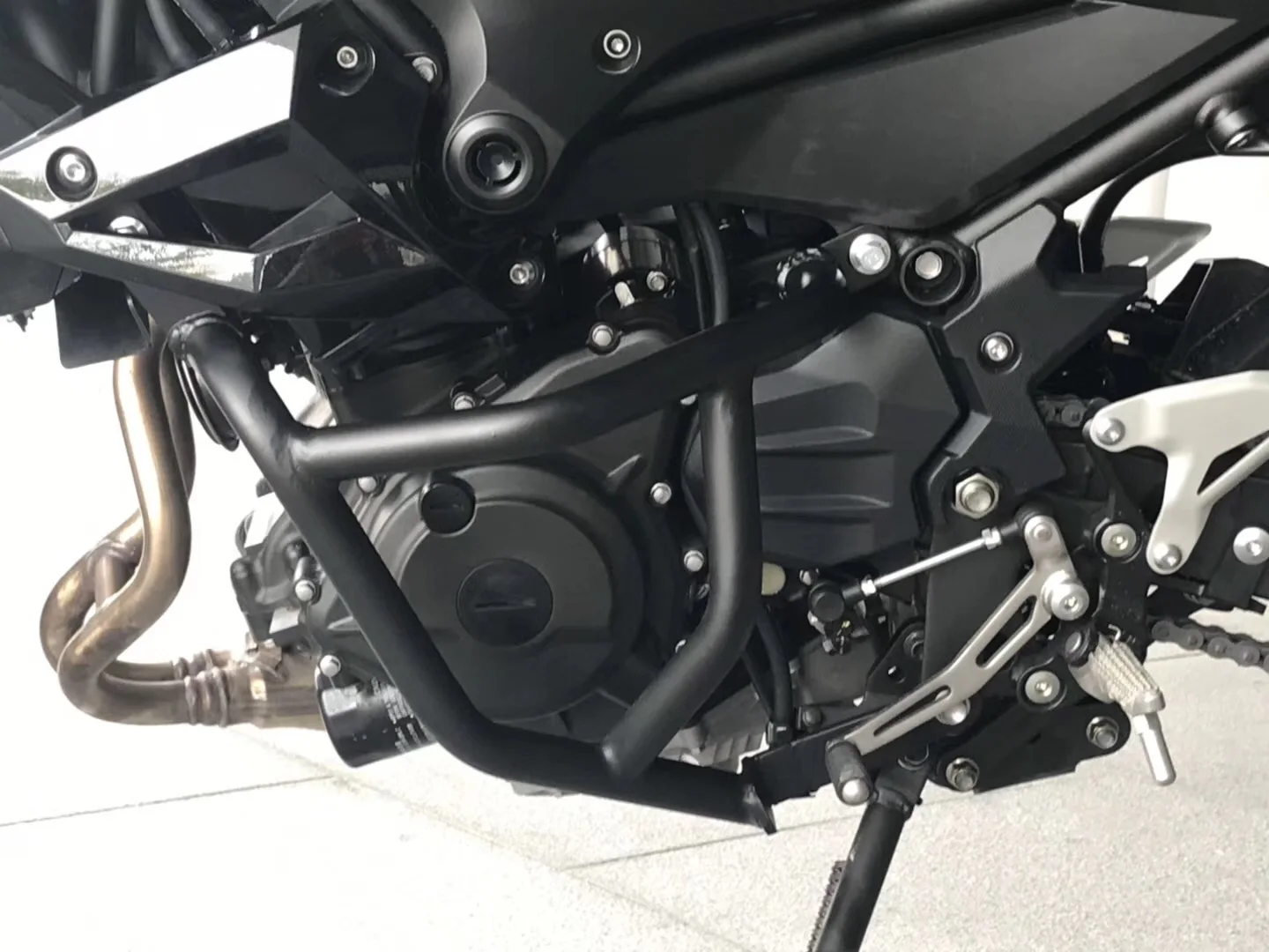 

For KAWASAKI Z400 2019 Engine Bumper Guard Crash Bars Protector Steel Motorcycle