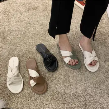 

2020 nian New Summer Flat Ins-Music of the Tide Thick Fashion Student Wild Red Rome Cold tuo xie Fairy Wind