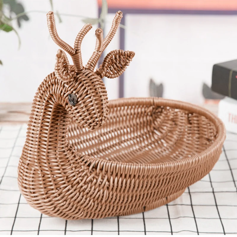 Rattan Woven Fruit Basket Imitation Deer Bread Basket Fruit Bowls Tray Vegetable Snack Basket Novelty Animal Shaped Ancient Rat storage tray,kitchen tray,bamboo organizer tray