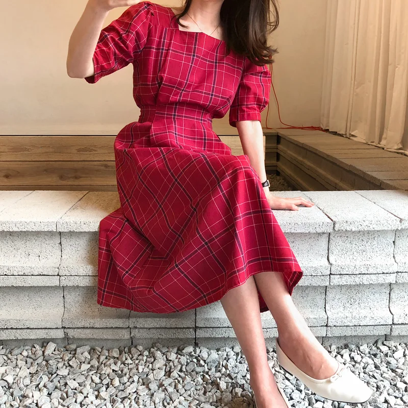 

New Women Summer Square Collar Dress Vintage Plaid Pleated dresses Casual Lace Up Bow Long Puff Sleeve Red Dress CF036