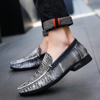 

Genuine Leather Men Casual Shoes Fashion Loafers outdoor Men slip on Breathable Moccasin Driving Shoes for Men Footwear