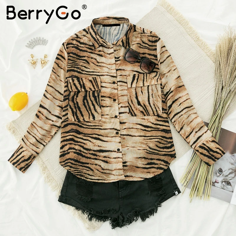 

BerryGo Stylish tiger print women blouse Vintage long sleeve pockets autumn female tops Casual loose buttons ladies shirts 2019