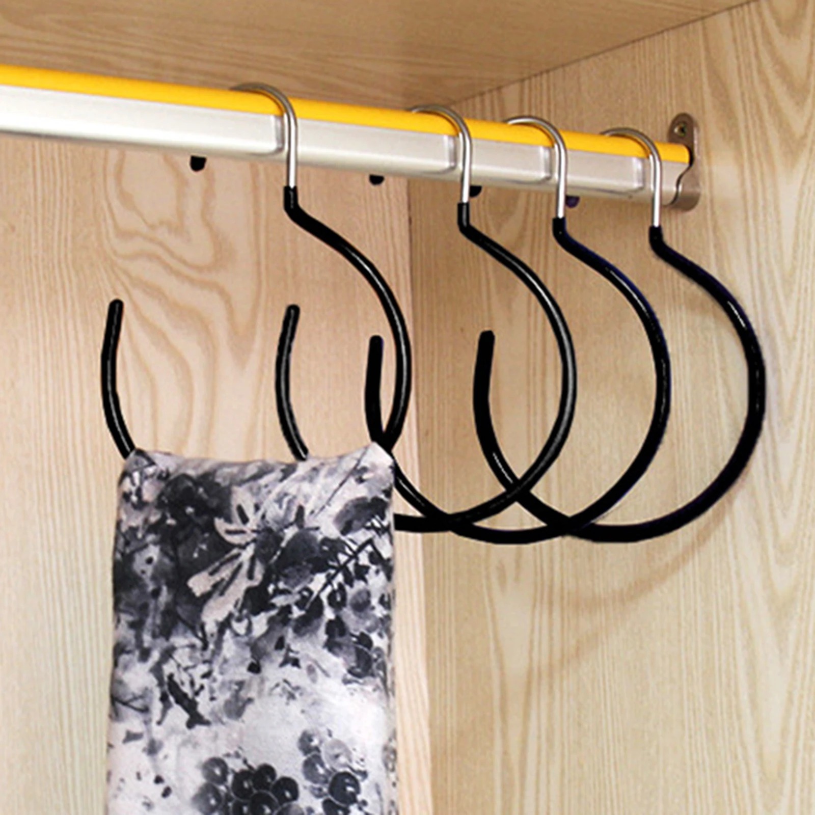 New Metal Non-Slip Belt Rack Scarf Ring Hangers Ties Hanging Hook Closet  Organizer Accessory Holders Non-Snag