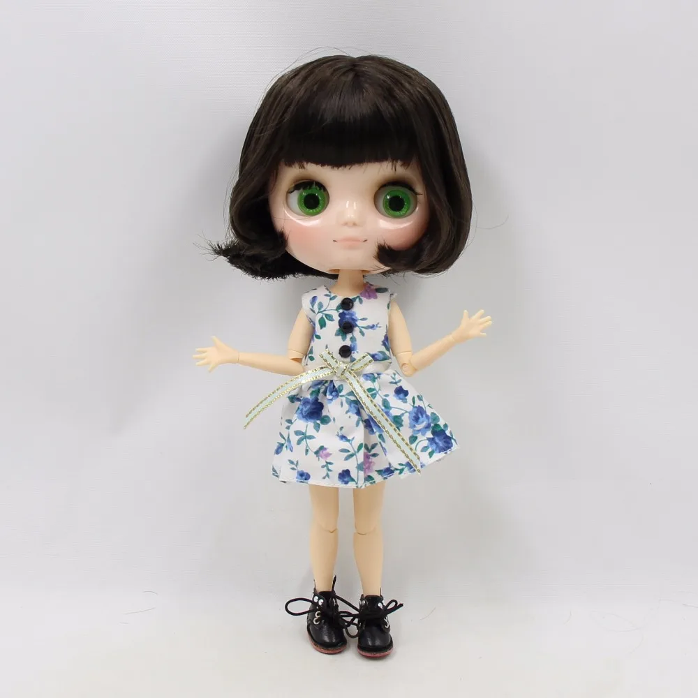 Middie Blythe Doll with Brown Hair, Tilting-Head & Custom Jointed Body 1