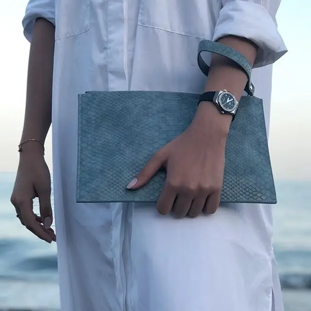 

Fashion Crocodile Pattern Women's Bag Brand Design Envelope Day Clutch Bag Case for Laptop and Macbook Air Pro 11-16 inch