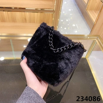 

2020 ladies small cute soft plush bag handbag messenger bag shoulder bag chain bag luxury packaging 14cm
