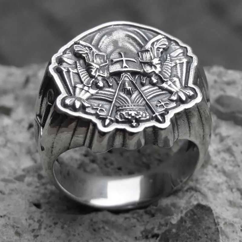 Anello Uomo Oro E Nero Gothic Biker - Croce Pattee Templare In Acciaio Inox 316L